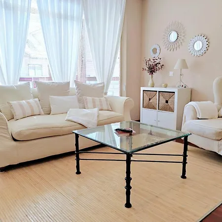 Rias Baixas Rc, Vivienda Centrica Con Parking En Urbanizacion Residencial 里贝拉