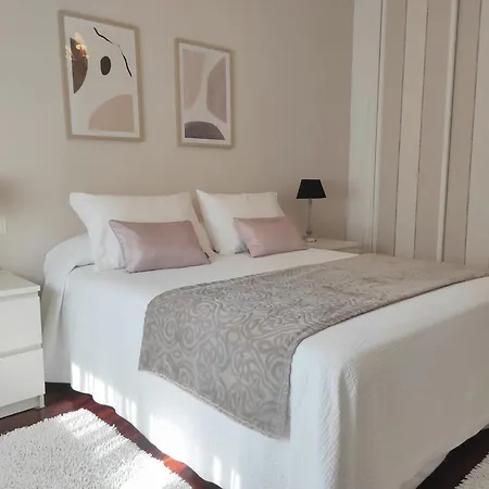 Rias Baixas Rc, Centrica Con Parking En El Paraiso De Playas Y Naturaleza 里贝拉
