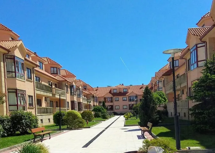 Rias Baixas Rc, Vivienda Centrica Con Parking En Urbanizacion Residencial アパート リベイラ