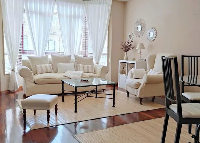 Rias Baixas Rc, Vivienda Centrica Con Parking En Urbanizacion Residencial